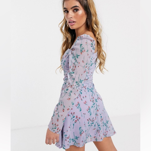Missguided Square Neck Skater Dress In Lilac Ditsy Floral - Picture 2 of 4
